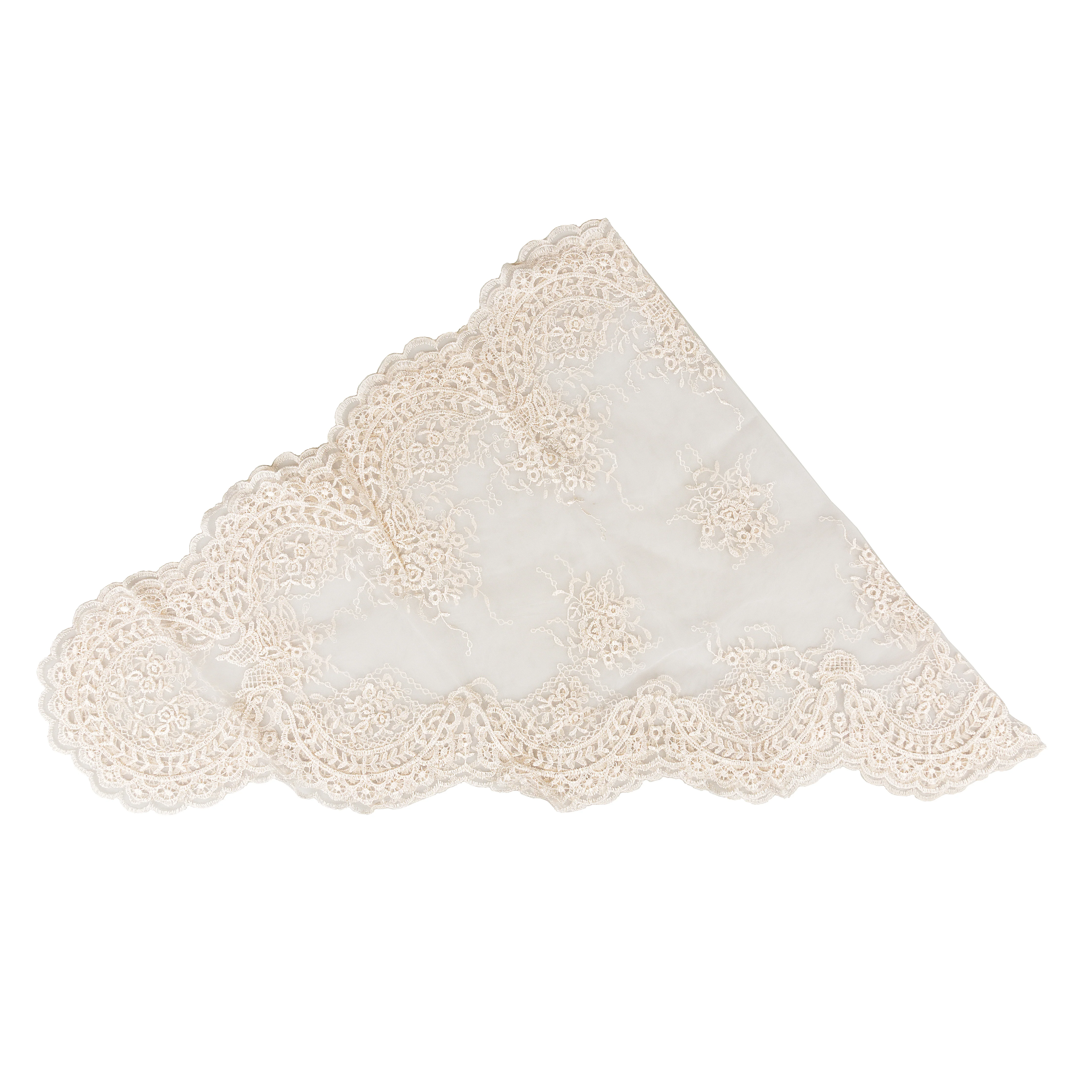 Albanico Spanish Lace Chapel Veil - Multiple Colors - Image 6