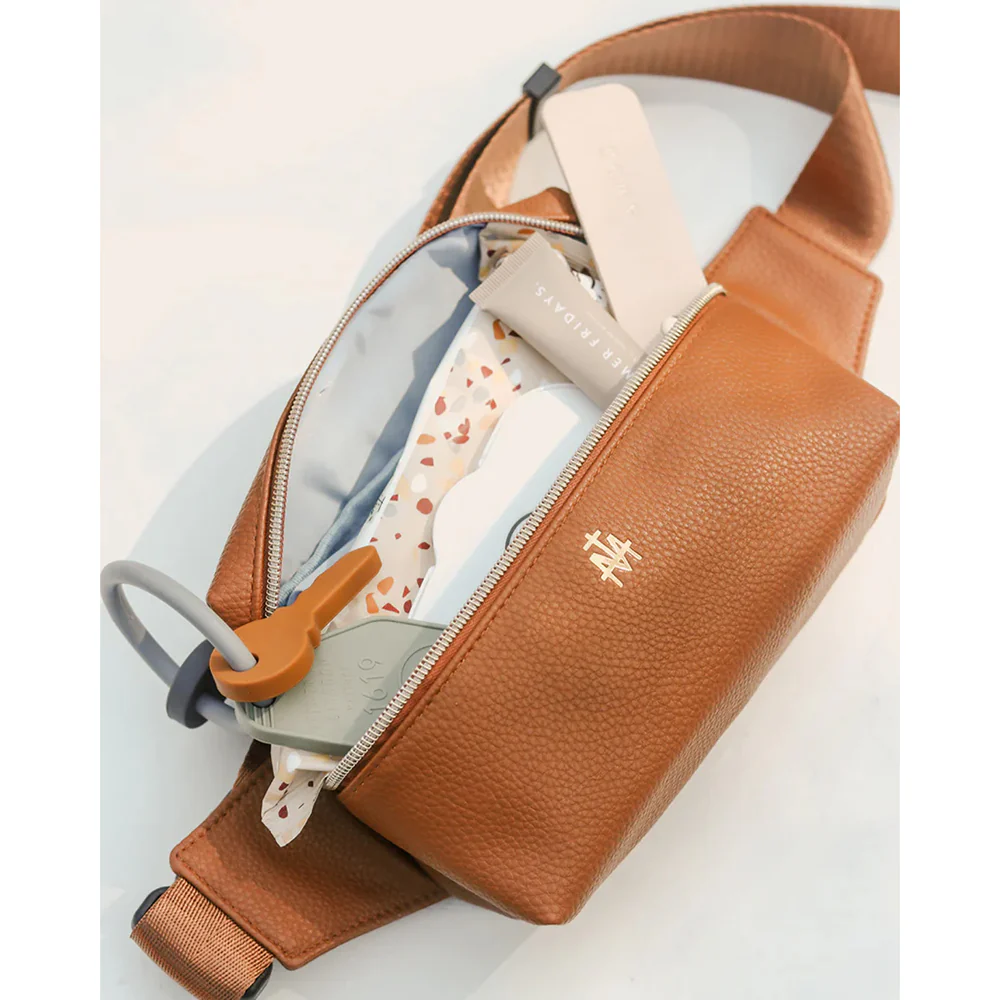 Be A Heart Our Lady Belt Bag - Image 4